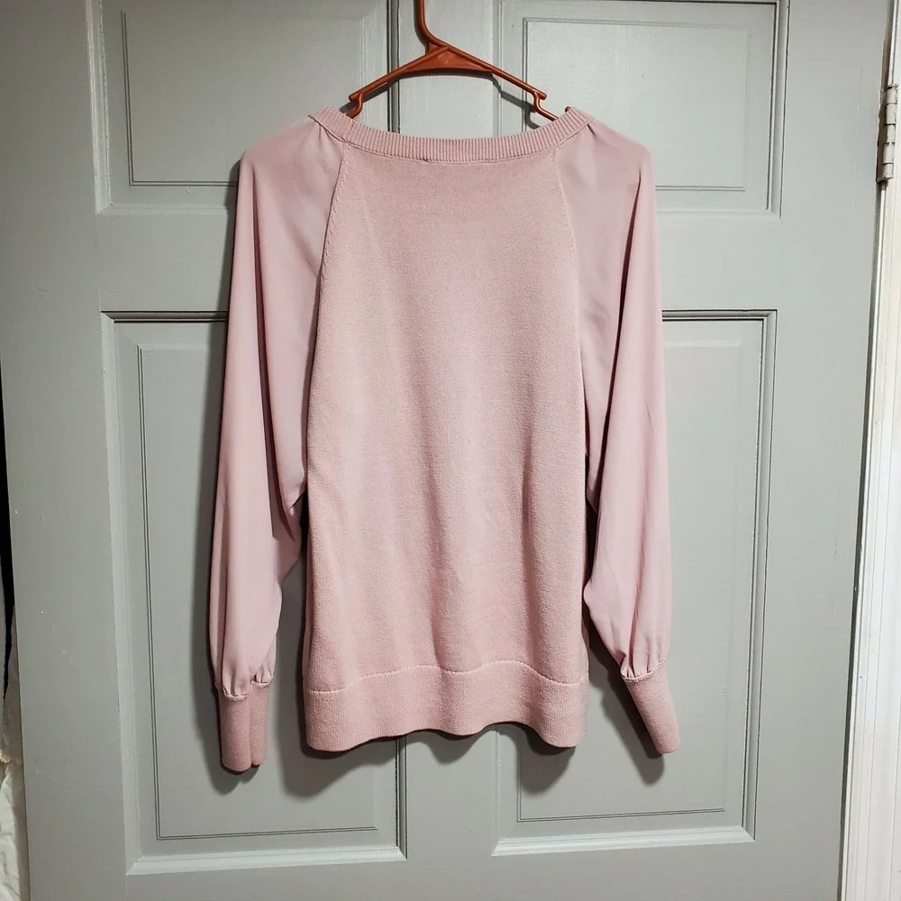 Loft women Sweater Size‎ Medium Soft Blush Pink Long Sleeves Ribbed cuffs Office